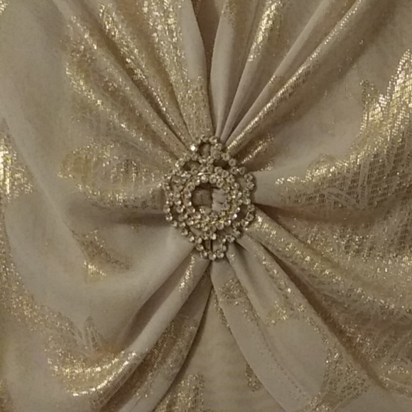 Blouse. - Picture 2 of 3